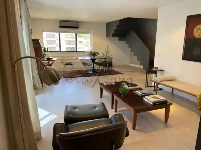 Cobertura com 3 Quartos à venda, 251m² no Jardim Europa, São Paulo