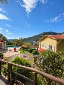 Casa com 4 Quartos à venda, 270m² no Nogueira, Petrópolis