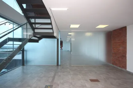 Imóvel Comercial para alugar, 460m² no Vale do Sereno, Nova Lima