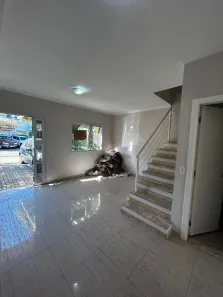 Casa de Condomínio com 3 Quartos para alugar, 120m² no Jardim Regina Alice, Barueri