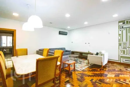 Casa com 4 Quartos à venda, 253m² no Independência, Porto Alegre