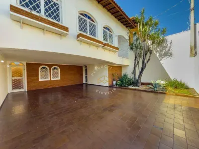 Casa com 3 Quartos para venda ou aluguel, 234m² no Jardim Chapadão, Campinas