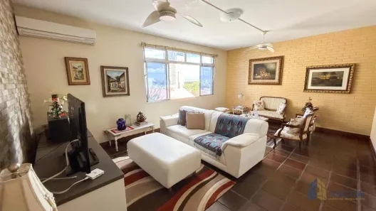 Apartamento com 4 Quartos para alugar, 154m² no Centro, Florianópolis