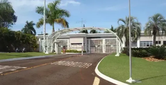 Lote/Terreno com 1 Quarto à venda, 1m² no Jardim Tarobá, Cambé