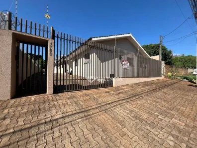 Casa de Condomínio com 3 Quartos para alugar, 79m² no Centro, Cascavel