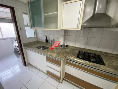 Apartamento com 3 Quartos para alugar, 83m² no Itacorubi, Florianópolis