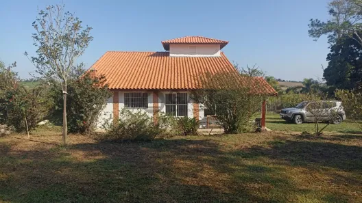 Fazenda/Sítio com 3 Quartos à venda, 215m² no JUNDIACANGA, Araçoiaba da Serra