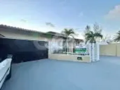 Casa com 4 Quartos para alugar, 360m² no Capim Macio, Natal