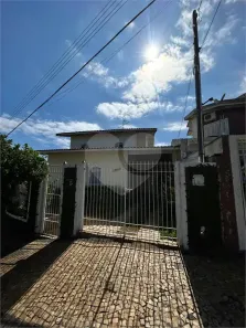 Sobrado com 4 Quartos à venda, 260m² no Parque Nova Suíça, Valinhos