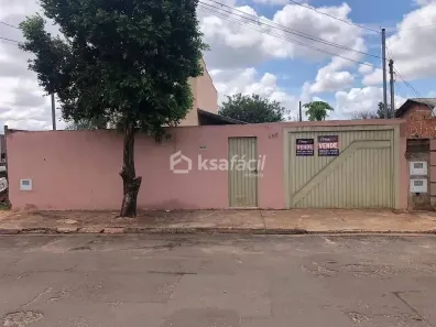 Sobrado com 3 Quartos à venda, 180m² no Guanandi, Campo Grande
