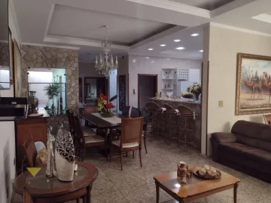 Casa com 4 Quartos à venda, 385m² no Centro, Mogi das Cruzes