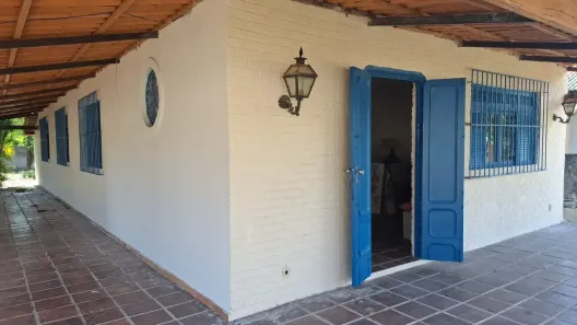 Fazenda/Sítio com 3 Quartos à venda, 900m² no Bonsucesso (Bacaxá), Saquarema