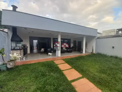 Casa com 3 Quartos à venda, 167m² no Jardim Primavera, Caraguatatuba