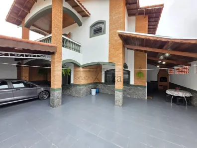 Casa com 3 Quartos à venda, 206m² no Jardim Guimarães, São José dos Campos