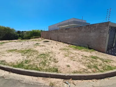 Lote/Terreno à venda, 218m² no Jardim Dom Oscar Romero, Limeira