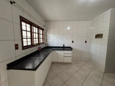 Casa com 3 Quartos para alugar, 159m² no Costeira do Pirajubaé, Florianópolis