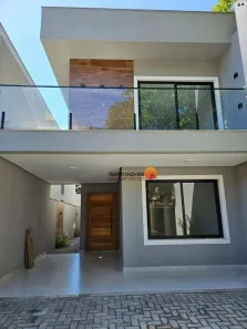 Casa com 3 Quartos à venda, 240m² no Piratininga, Niterói