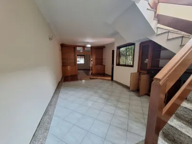 Sobrado com 4 Quartos à venda, 210m² no Jardim Peri Peri, São Paulo