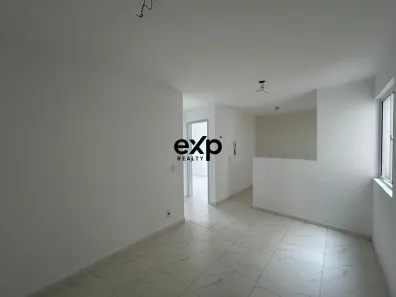 Apartamento com 2 Quartos à venda, 40m² no Jardim Itaqui, Campo Largo