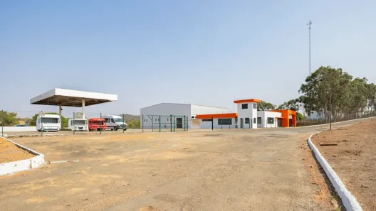 Imóvel Comercial para alugar, 3057m² no Zona Rural, Hidrolândia