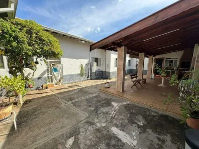 Casa com 5 Quartos à venda, 238m² no Jardim Monumento, Piracicaba