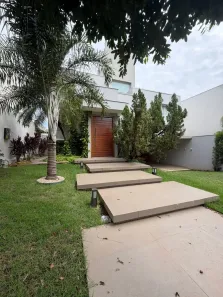 Casa de Condomínio com 4 Quartos para venda ou aluguel, 270m² no Condomínio Belvedere, Cuiabá