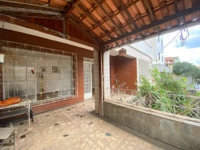 Casa com 3 Quartos à venda, 217m² no Sagrada Família, Belo Horizonte