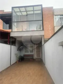 Sobrado com 3 Quartos à venda, 200m² no Vila Lúcia, São Paulo
