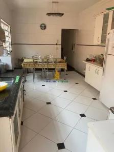 Sobrado com 3 Quartos à venda, 145m² no Jardim Santa Cecília, Guarulhos
