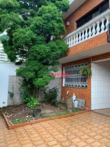 Sobrado com 4 Quartos à venda, 225m² no Vila Belmiro, Santos
