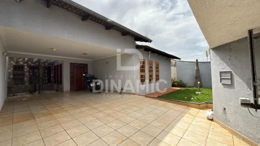 Casa com 3 Quartos à venda, 260m² no Jardim Atlântico, Goiânia