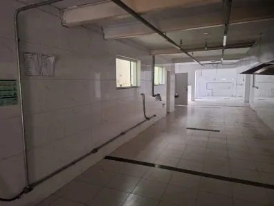 Prédio Residencial com 6 Quartos à venda, 216m² no Cidade Monções, São Paulo
