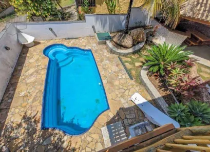 Casa com 3 Quartos à venda, 350m² no Veloso, Ilhabela