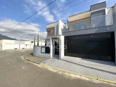 Casa com 3 Quartos à venda, 135m² no Barra do Rio Cerro, Jaraguá do Sul