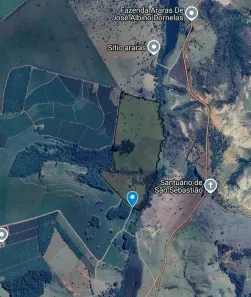Fazenda/Sítio com 3 Quartos à venda, 330500m² no , Bambuí