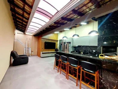 Casa com 4 Quartos à venda, 174m² no Jardim Pequena Londres, Londrina