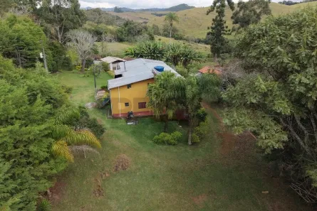 Fazenda/Sítio com 3 Quartos à venda, 360000m² no , Caldas
