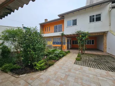 Casa com 5 Quartos à venda, 240m² no Centro, Navegantes