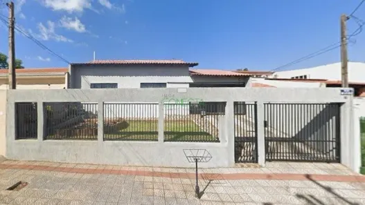 Casa com 3 Quartos à venda, 240m² no Arpoador, Londrina