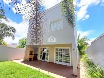 Casa de Condomínio com 3 Quartos à venda, 250m² no Moinho Velho, Cotia