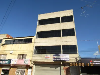 Prédio Comercial com 1 Quarto à venda, 580m² no Fazendinha, Brasília