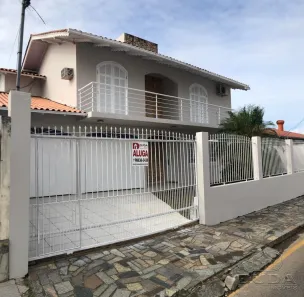 Casa com 4 Quartos para alugar, 350m² no Nossa Senhora do Rosário, São José