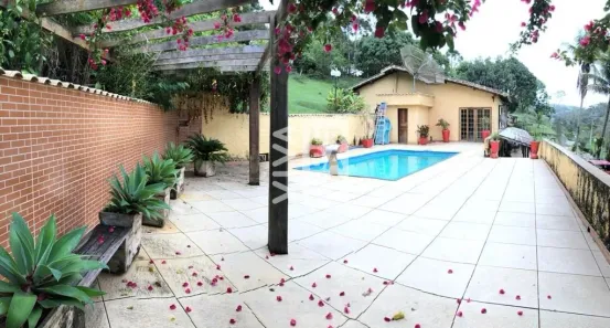 Fazenda/Sítio com 4 Quartos à venda, 6298m² no , Piraí