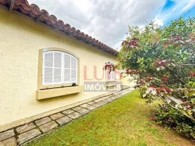 Casa com 4 Quartos à venda, 710m² no Piratininga, Niterói
