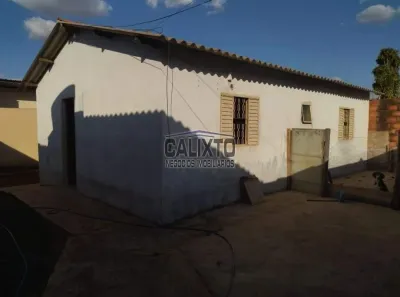 Casa com 2 Quartos à venda, 150m² no Jaraguá, Uberlândia