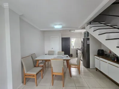 Sobrado com 2 Quartos à venda, 80m² no Fazenda, Itajaí