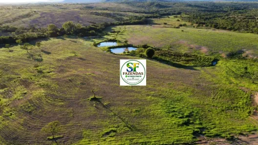 Fazenda/Sítio com 2 Quartos à venda, 1140000m² no Centro, Unaí