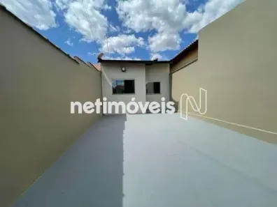 Casa com 2 Quartos à venda, 76m² no Califórnia, Florestal