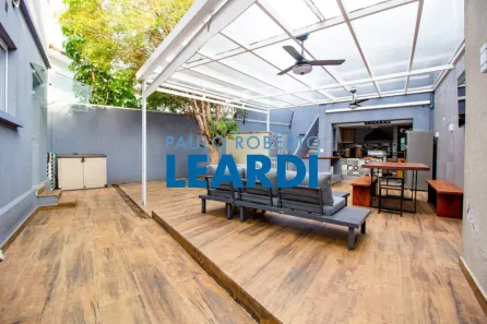 Casa com 3 Quartos à venda, 325m² no Pacaembu, São Paulo
