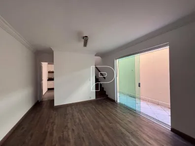 Casa de Condomínio com 3 Quartos para alugar, 154m² no Jardim Rosa Maria, São Paulo